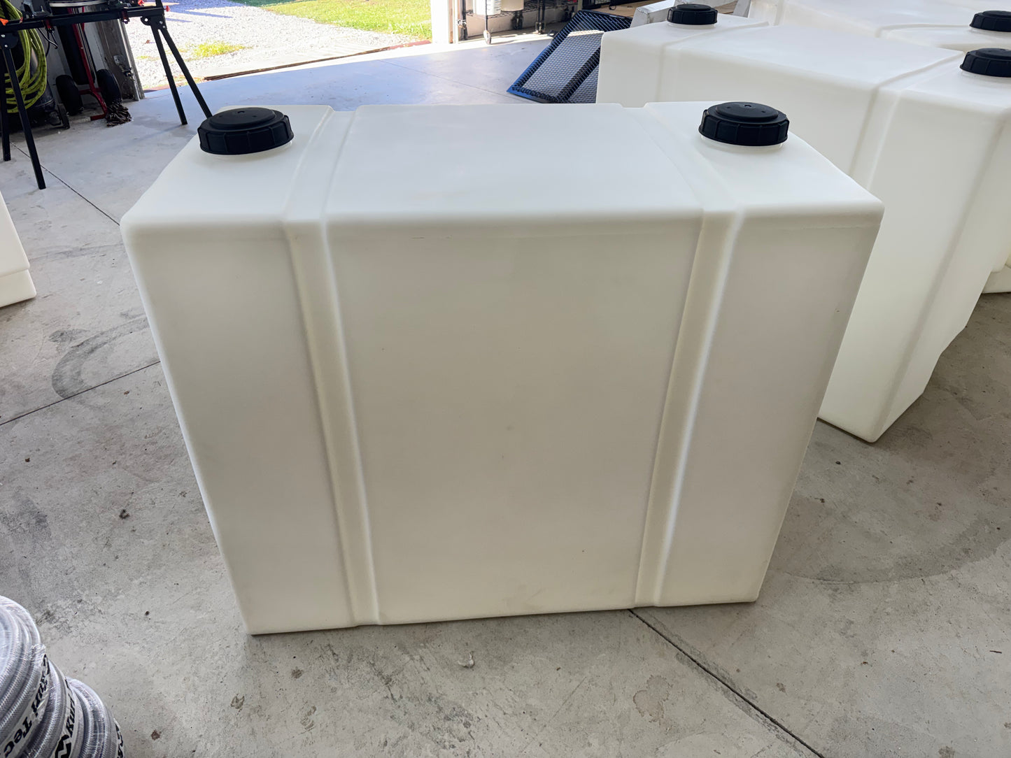 200 Gallon Vertical Tank - Slim Line (Thick Walls)