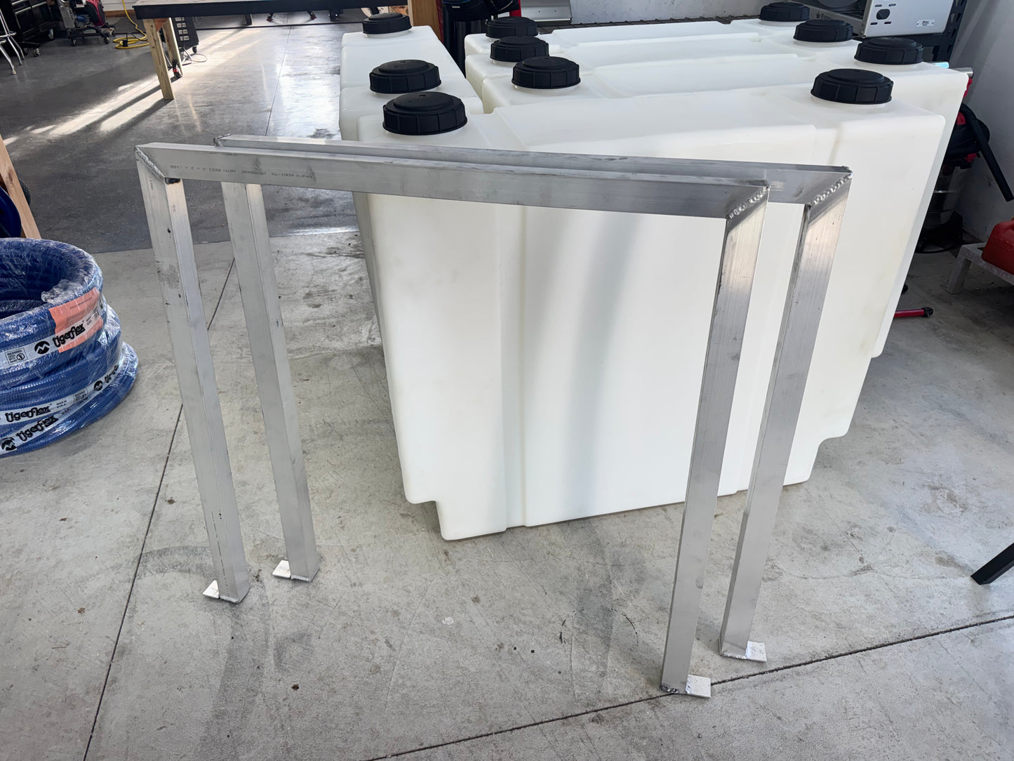 Tank Brackets 100 Gallon Slim Line - 200 Gallon Slim Link
