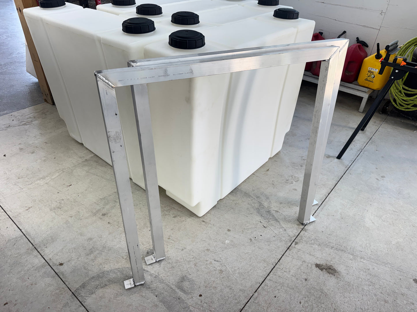 Tank Brackets 100 Gallon Slim Line - 200 Gallon Slim Link
