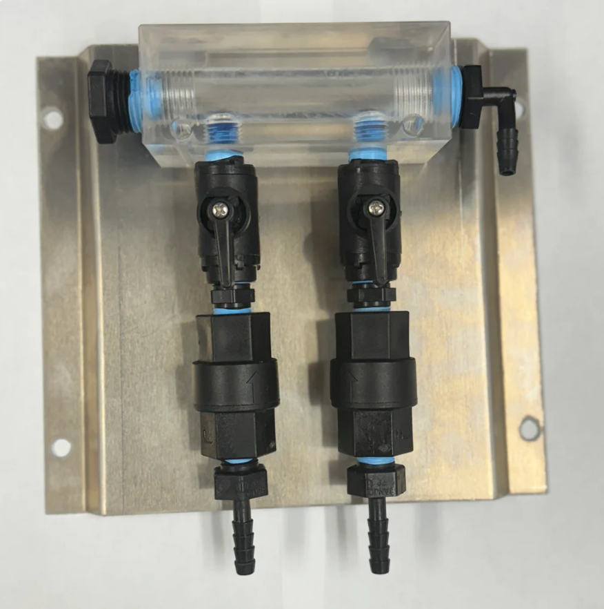 Clear Acrylic Downstream Manifold 2 Port w/Aluminum Mounting Plate